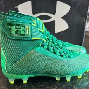 Size 8.5 Under Armour Highlight MC green Men’s Football Cleat - NEW